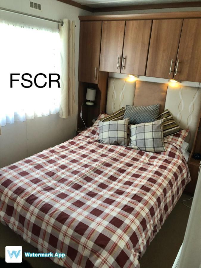 First Steps Caravan Rentals 桑当 外观 照片