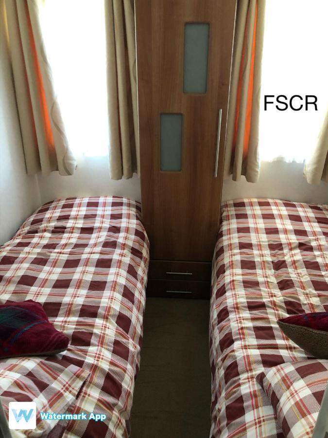 First Steps Caravan Rentals 桑当 外观 照片