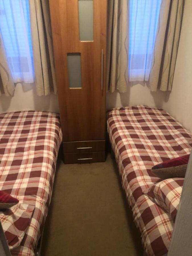 First Steps Caravan Rentals 桑当 外观 照片